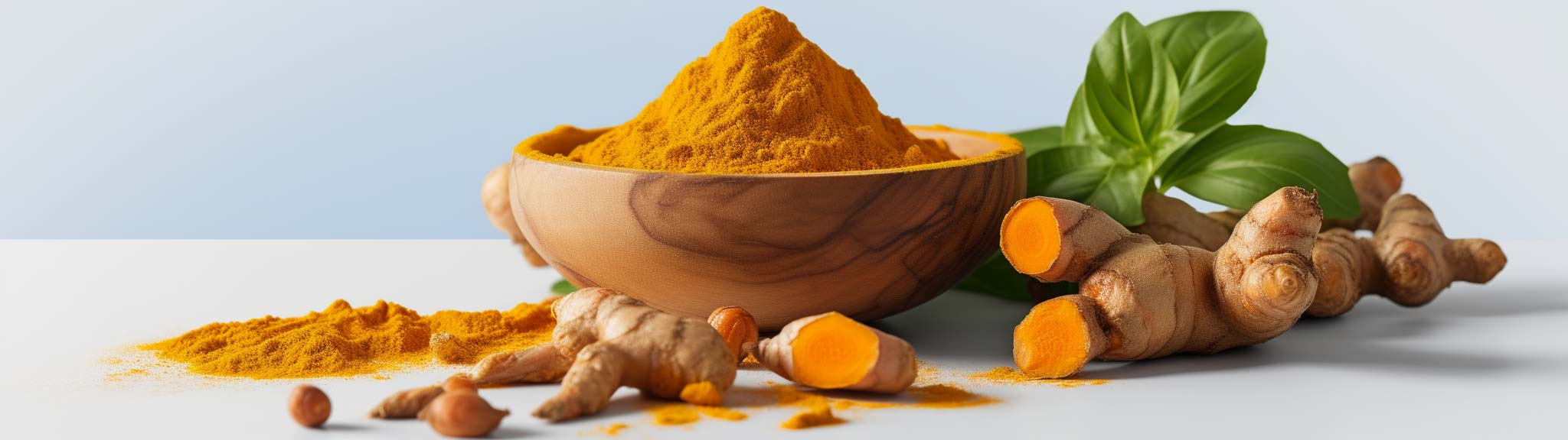 Oranje Curcuma wortel en poeder.